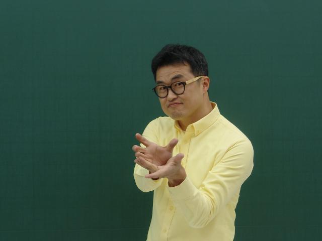 인터뷰 이미지