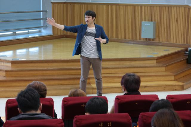 인터뷰 이미지