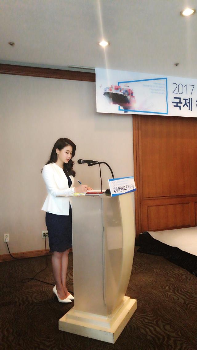 인터뷰 이미지