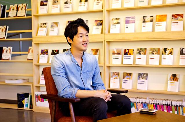 인터뷰 이미지