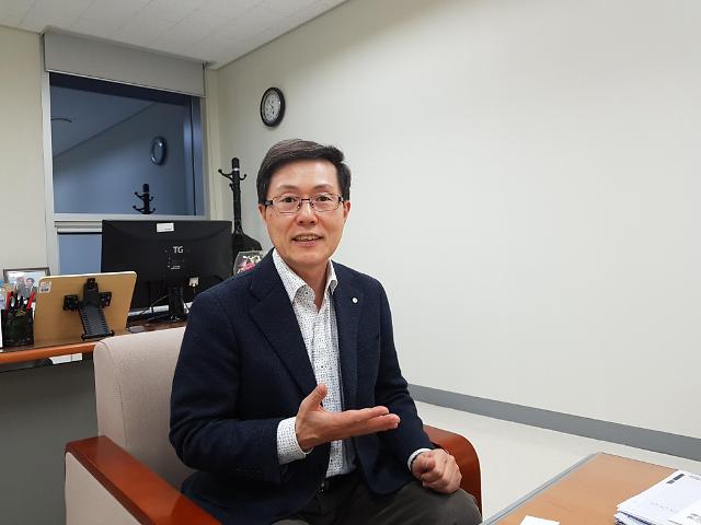 인터뷰 이미지