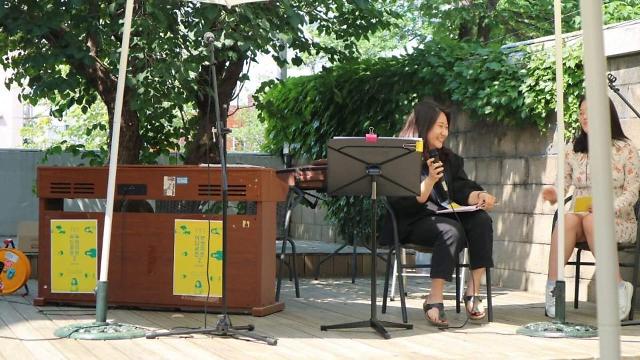 인터뷰 이미지