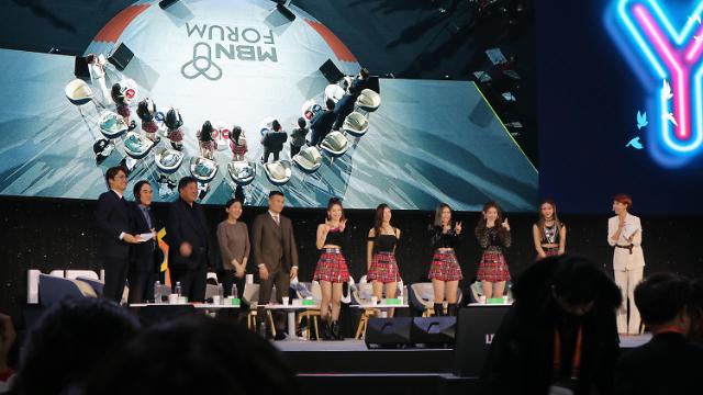 인터뷰 이미지