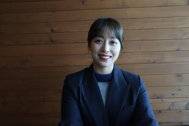 인터뷰 이미지
