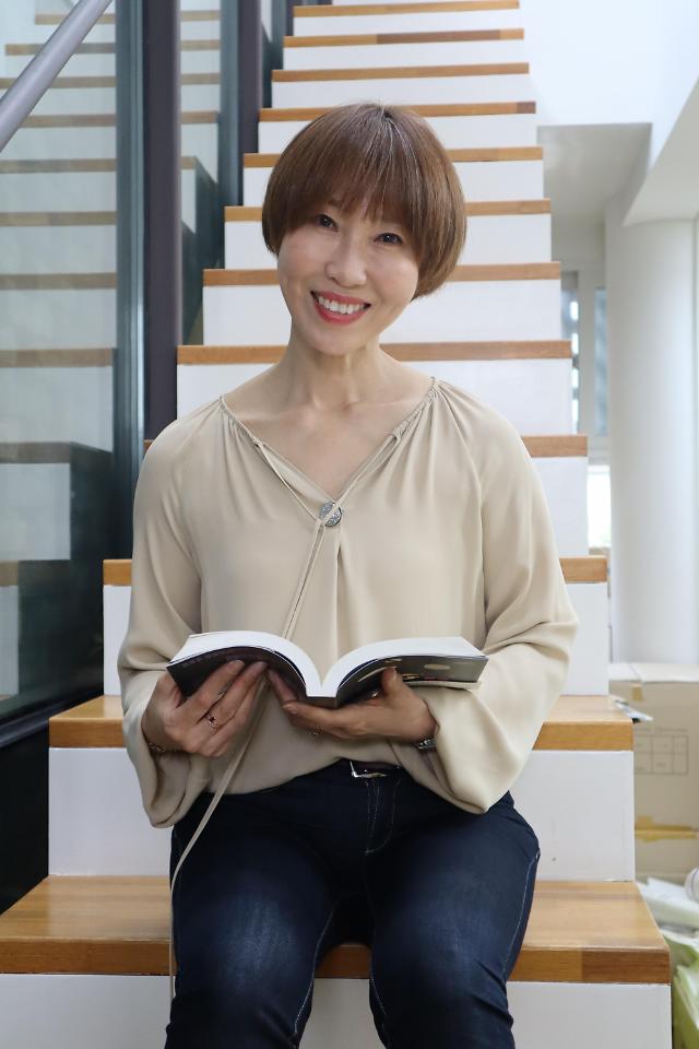인터뷰 이미지