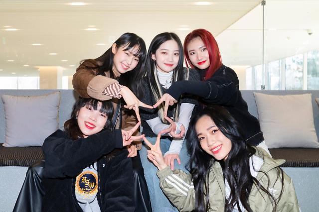 인터뷰 이미지