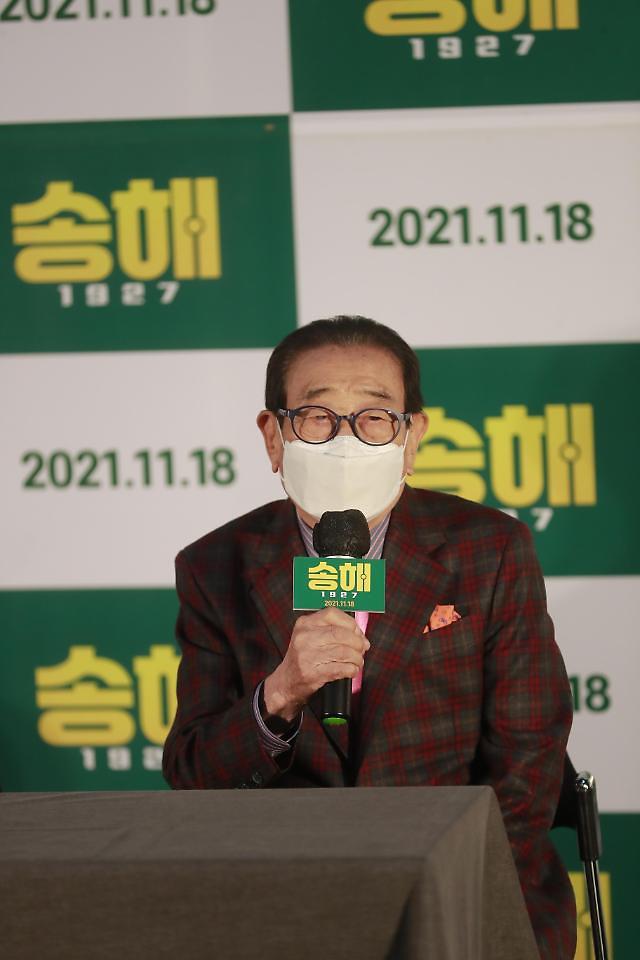 인터뷰 이미지