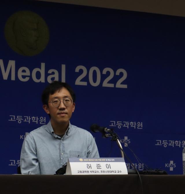 인터뷰 이미지