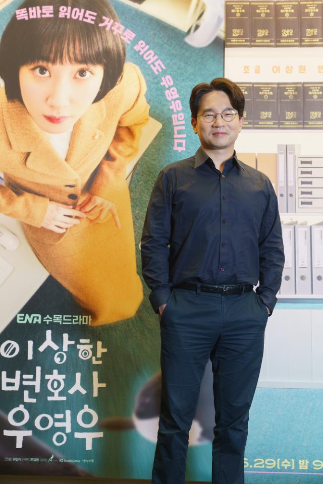 인터뷰 이미지