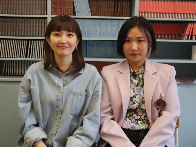 인터뷰 이미지