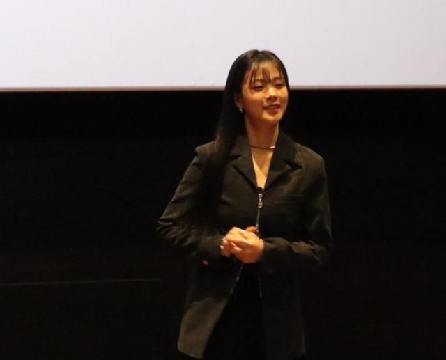 인터뷰 이미지
