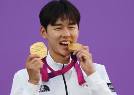인터뷰 이미지