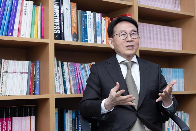 인터뷰 이미지