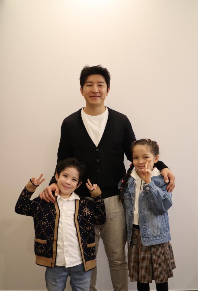 인터뷰 이미지