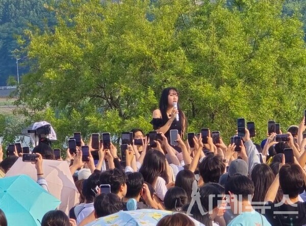 인터뷰 이미지