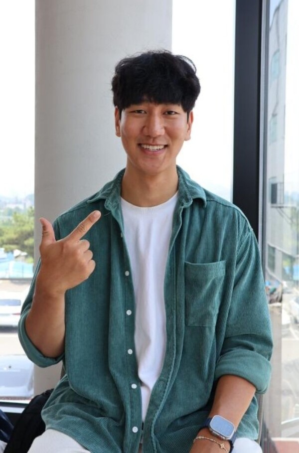 인터뷰 이미지