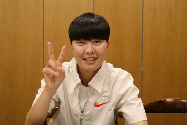 인터뷰 이미지